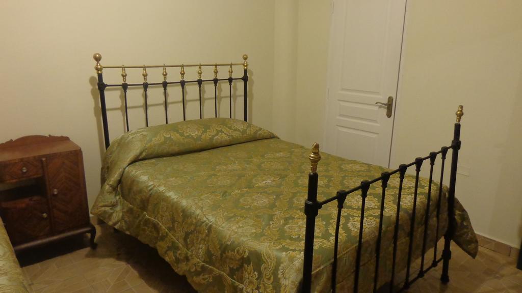 Casa Solariega Hostal B&B Сукре Номер фото
