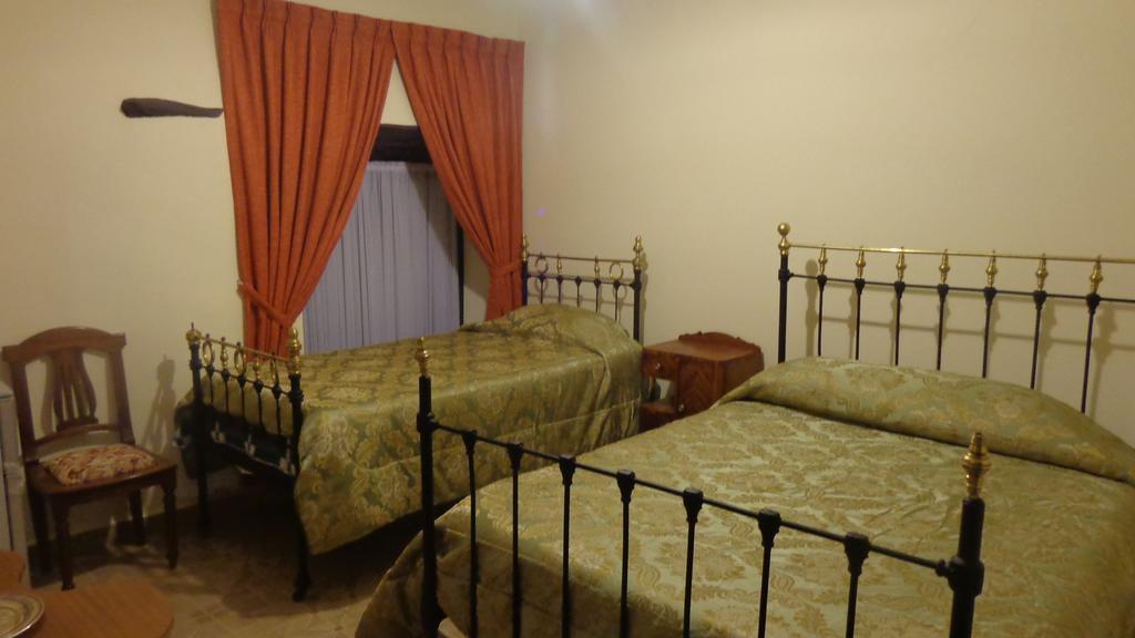 Casa Solariega Hostal B&B Сукре Номер фото