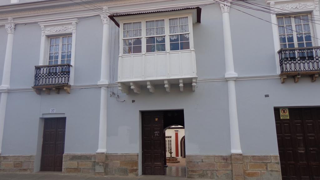 Casa Solariega Hostal B&B Сукре Экстерьер фото