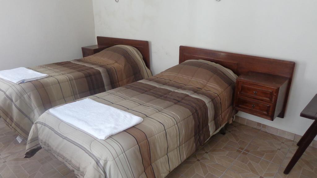 Casa Solariega Hostal B&B Сукре Номер фото