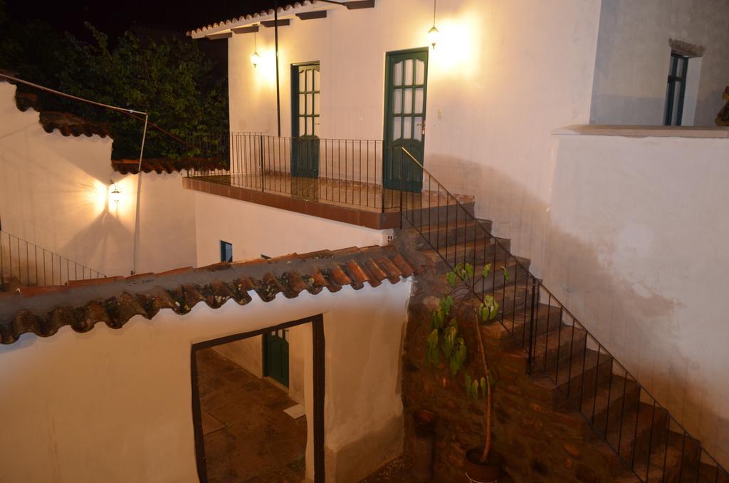 Casa Solariega Hostal B&B Сукре Экстерьер фото